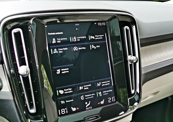 Volvo XC 40 cena 116800 przebieg: 122000, rok produkcji 2019 z Świdnica małe 742